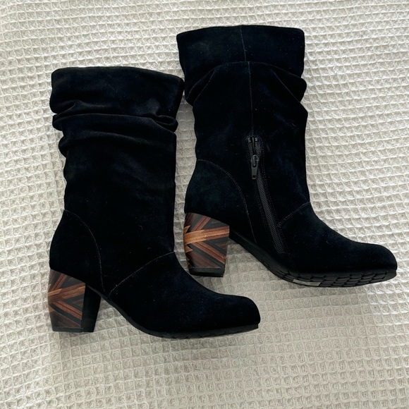 L'AMOUR DES PIEDS Rouched  Suede Black Leather Boots Size 7.5 - Picture 6 of 13